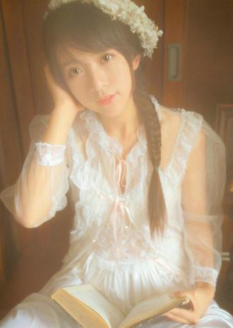 顶楼沙发上非常大度的原声