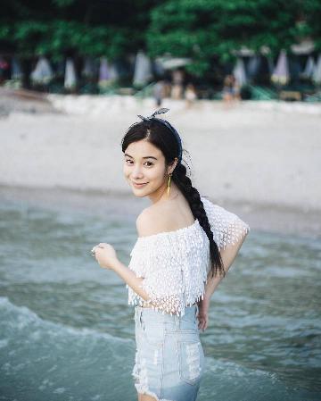 日本真人版免费PPT